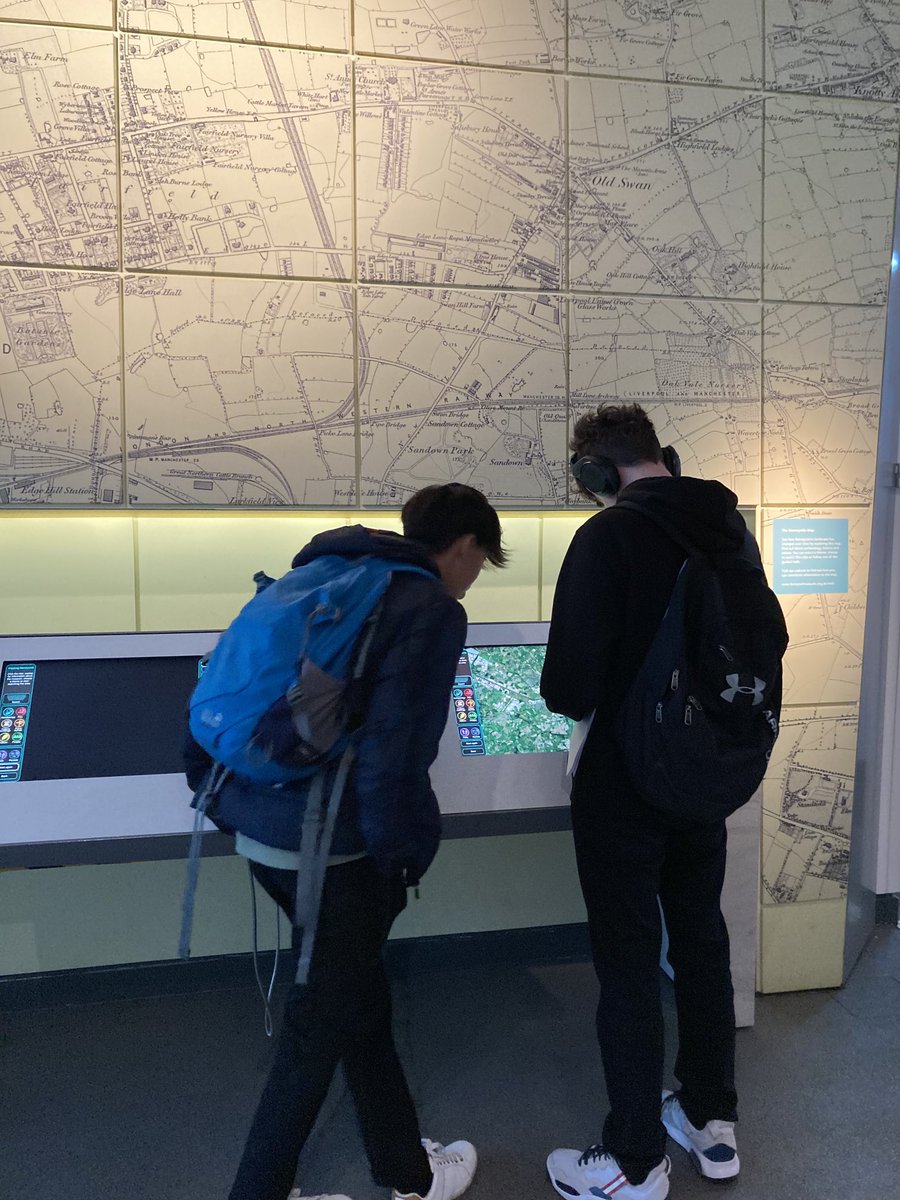 CHSC_Geography's tweet photo. Great day in Liverpool for Years 12 &amp; 13  lots of knowledge recalled from the course and applied with a focus on regeneration and decentralisation. On our way home now using sustainable transport- Merseyrail https://t.co/LWtSCIMFHp