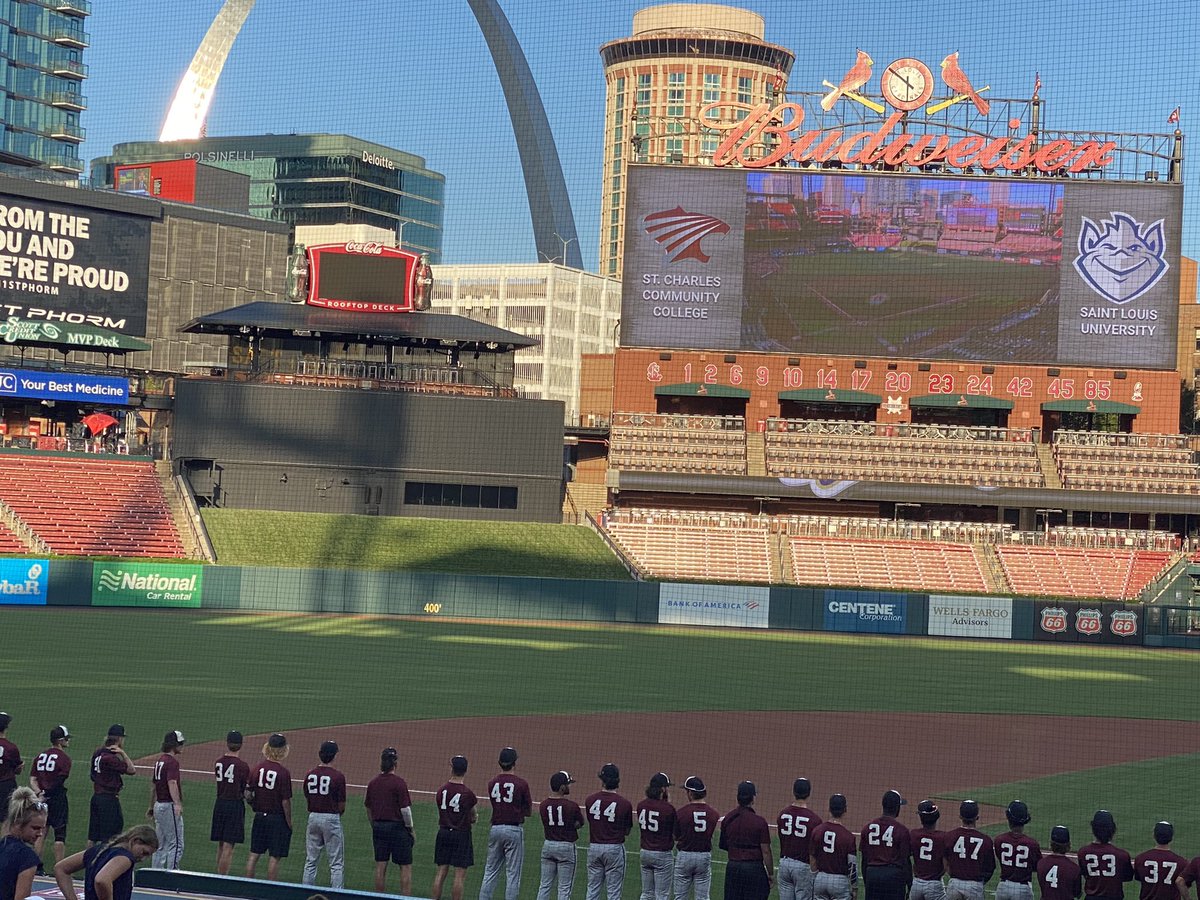 MikeCarter918's tweet photo. Super proud moment last night. What a fun evening with family to get to see @c_carter_23 take the mound for the first time as a member of SCCC and have it be at Busch Stadium!! A lot of hard work and dedication to get to that point. https://t.co/XFExgu7YcX