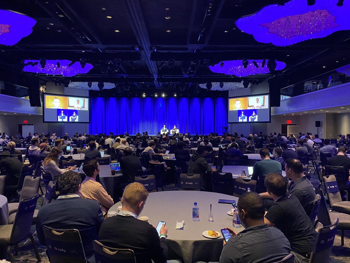 jowyang's tweet image. Coffee with @VitalikButerin at #Mainnet2021