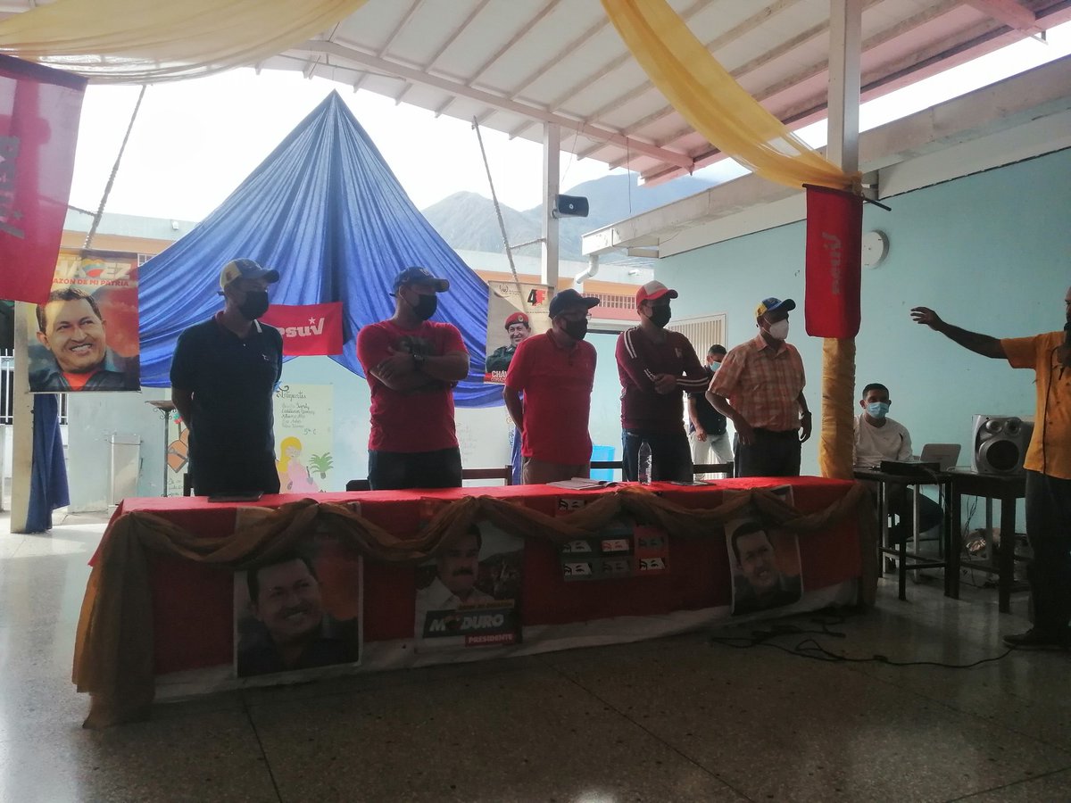 Johancastellan's tweet photo. Activa hoy la combativa parroquia Tres esquinas con la agenda del candidato de la Patria para la alcaldía del municipio Trujillo por el #GPPSM el camarada @carloscontigo #Deportistas #ProfesionalesYTecnicos #Salud #Ubch #ComandoDeCampañaParroquialAristobuloIsturiz https://t.co/YuFV8TUPSE