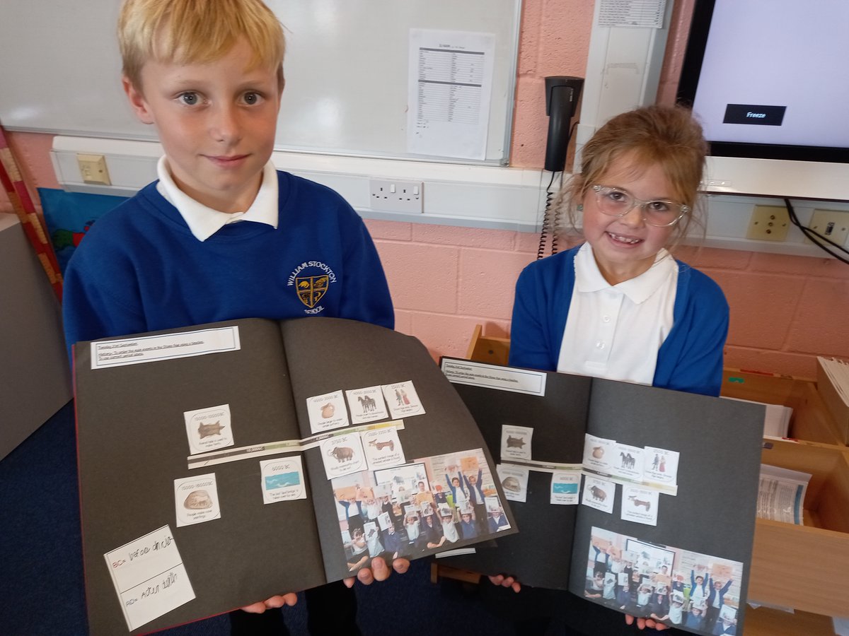 3/4AM have worked extremely hard making their own Stone Age timelines this afternoon. We're becoming Stone Age experts!!! Mrs Holliday is very impressed!!😃👍