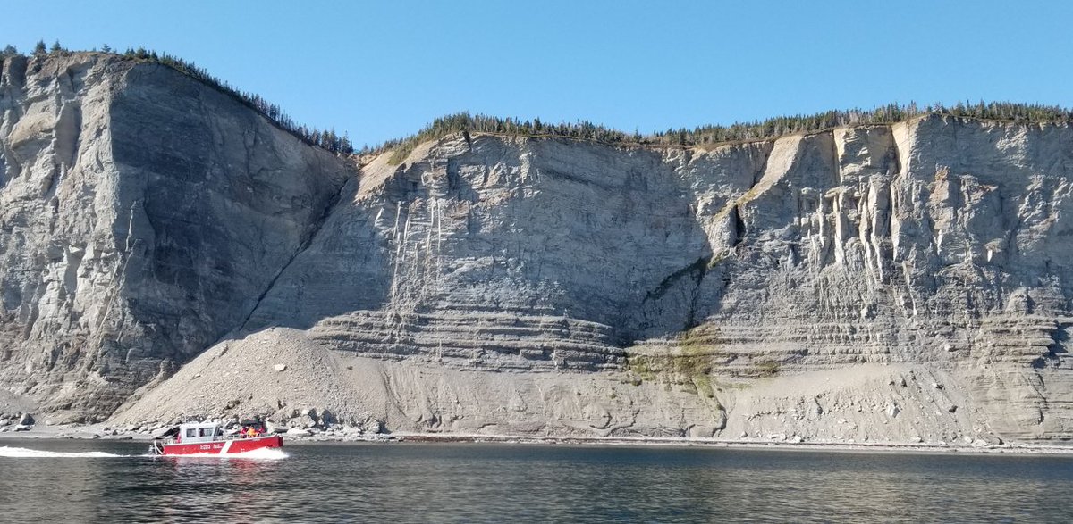 GardeCotiereCAN's tweet photo. Notre équipe d’#InterventionEnvironnementale fera des exercices en Gaspésie les 23-24 sept. dont certains près de Penouille, dans le #PNForillon. @ParcsCanada sera présent. Ces activités ont lieu à l’occasion, un peu partout au Canada, pour tenir nos plans d’intervention à jour. https://t.co/bd1Bc886CN