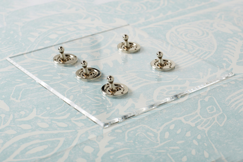 Our 5-gang Invisible Lightswitch® with nickel toggles inspired by the glass switches of the 1930s but with all the advantages of modern technology. More ideas this way: ow.ly/6Mv450G3lFV