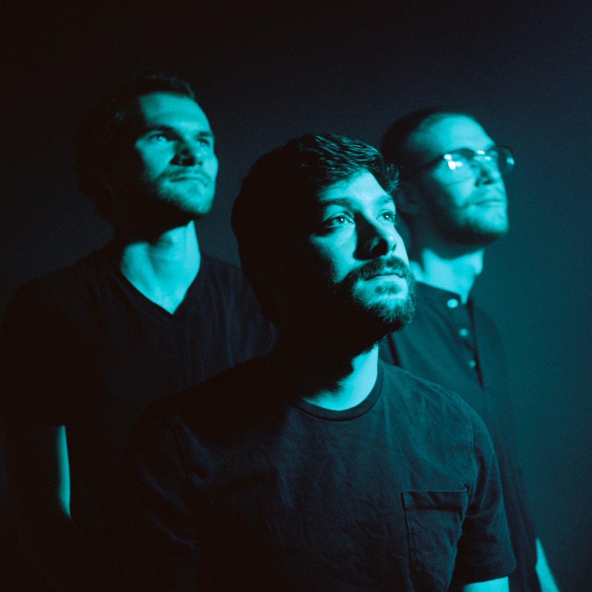 safari_room's tweet photo. A deluxe version of our debut album, ‘𝕃𝕠𝕠𝕜 𝕄𝕖 𝕌𝕡 𝕎𝕙𝕖𝕟 𝕐𝕠𝕦 𝔾𝕖𝕥 𝕋𝕙𝕖𝕣𝕖’, is out now! 

Available to stream on all platforms: https://t.co/yUzOxEqPim! ✨

#safariroom #indierock #debutalbum #indierecord #independentartist https://t.co/MoFCF75MWh