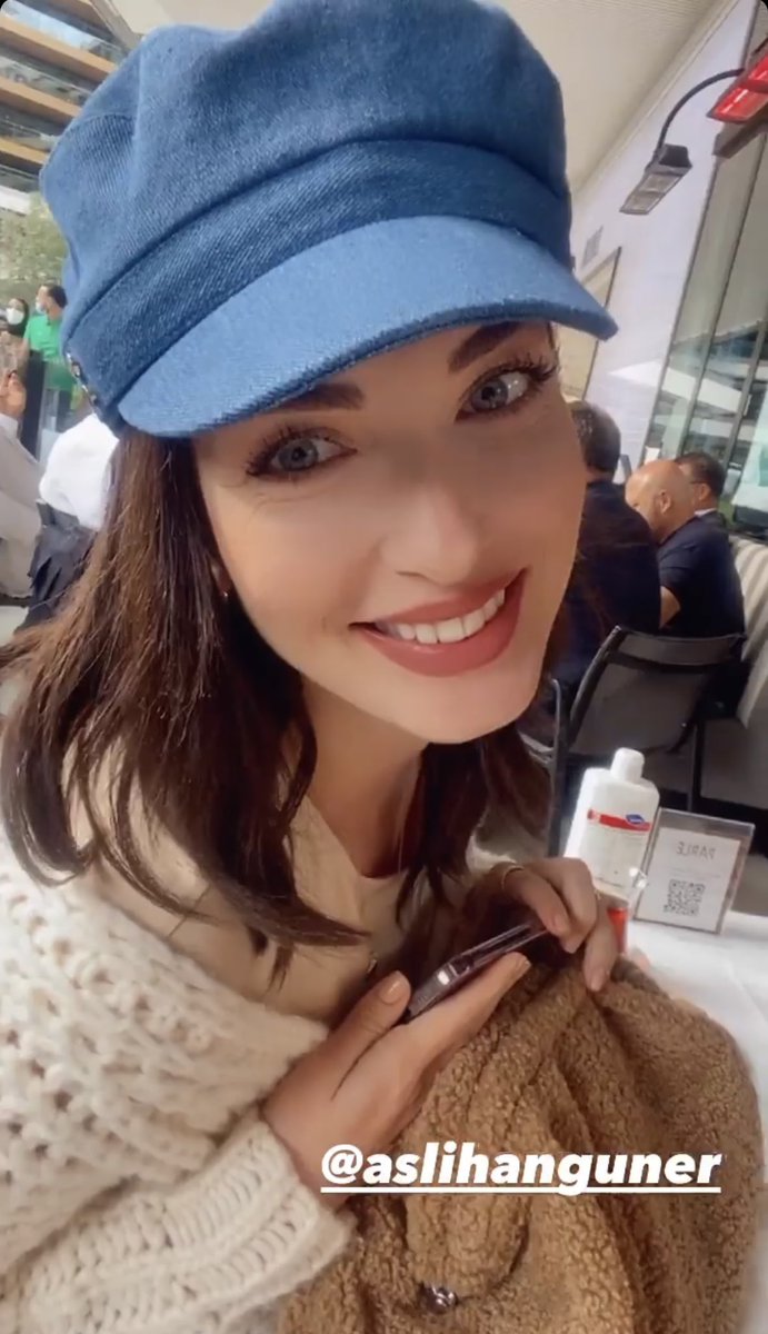 her hali ile çiçek 🌻🤍

“#Aslihanguner”