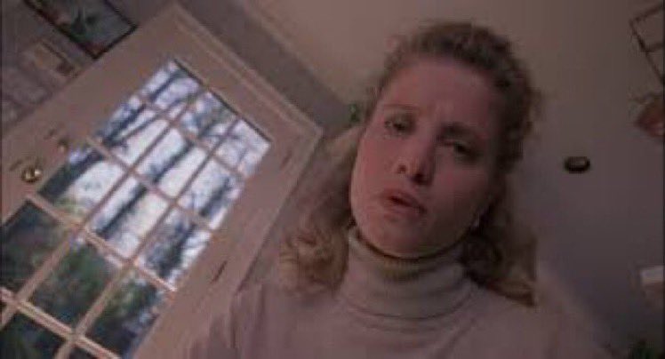 Happy birthday Nancy Travis. Fluke brings me back some nice memories of the mid 90s. 