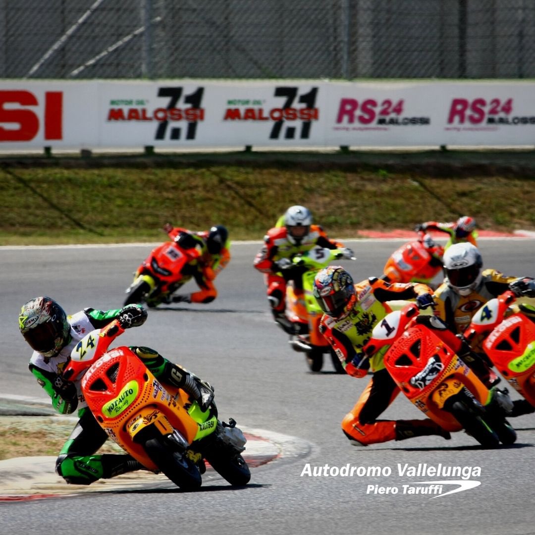 È l’appuntamento principe della stagione dei @TrofeiMalossi , e la location non può che essere l’Autodromo Piero Taruffi di Vallelunga. I piloti di tutto il mondo sognano di portarsi a casa la corona della World Malossi Day Cup, e finalmente è arrivato il momento.