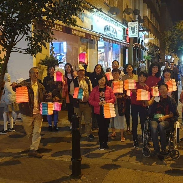 Happy Mid Autumn Festival to all our friends! 

On the night of Mid-Autumn festival, family and friends gather, have a special meal together, make lanterns and go look at the beauty of the moon. #MidAutumnFestival #celebration #festival