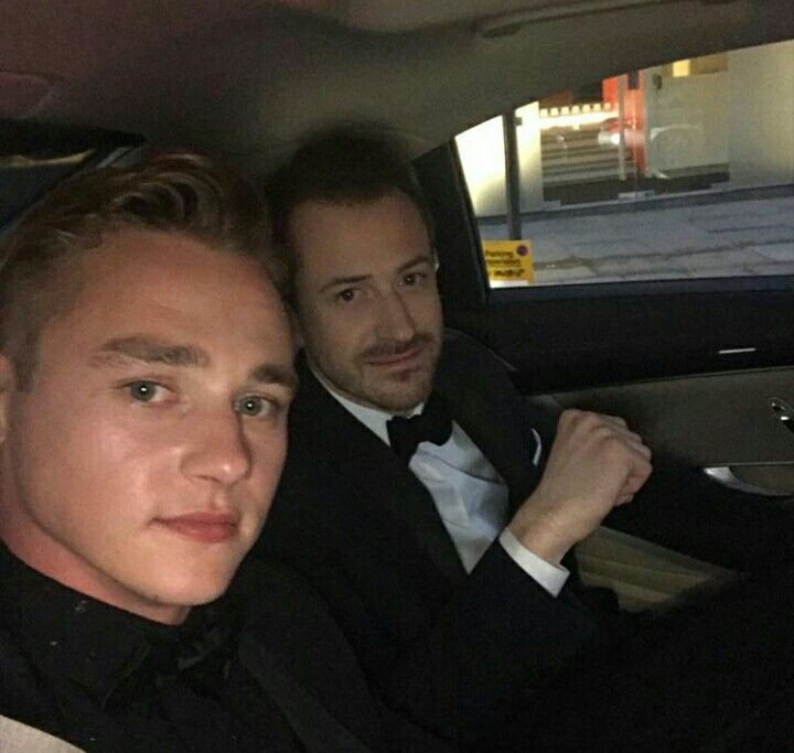 today we wish a happy bday to joe mazzello <3