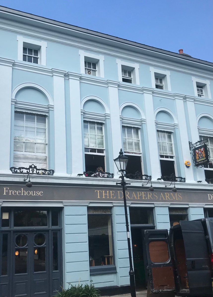 First delivery of JKL Perry’s Pyrus 2020 (SV Monmouthshire Burgundy) to the fantastic The Drapers Arms in Islington. More outlets to follow…