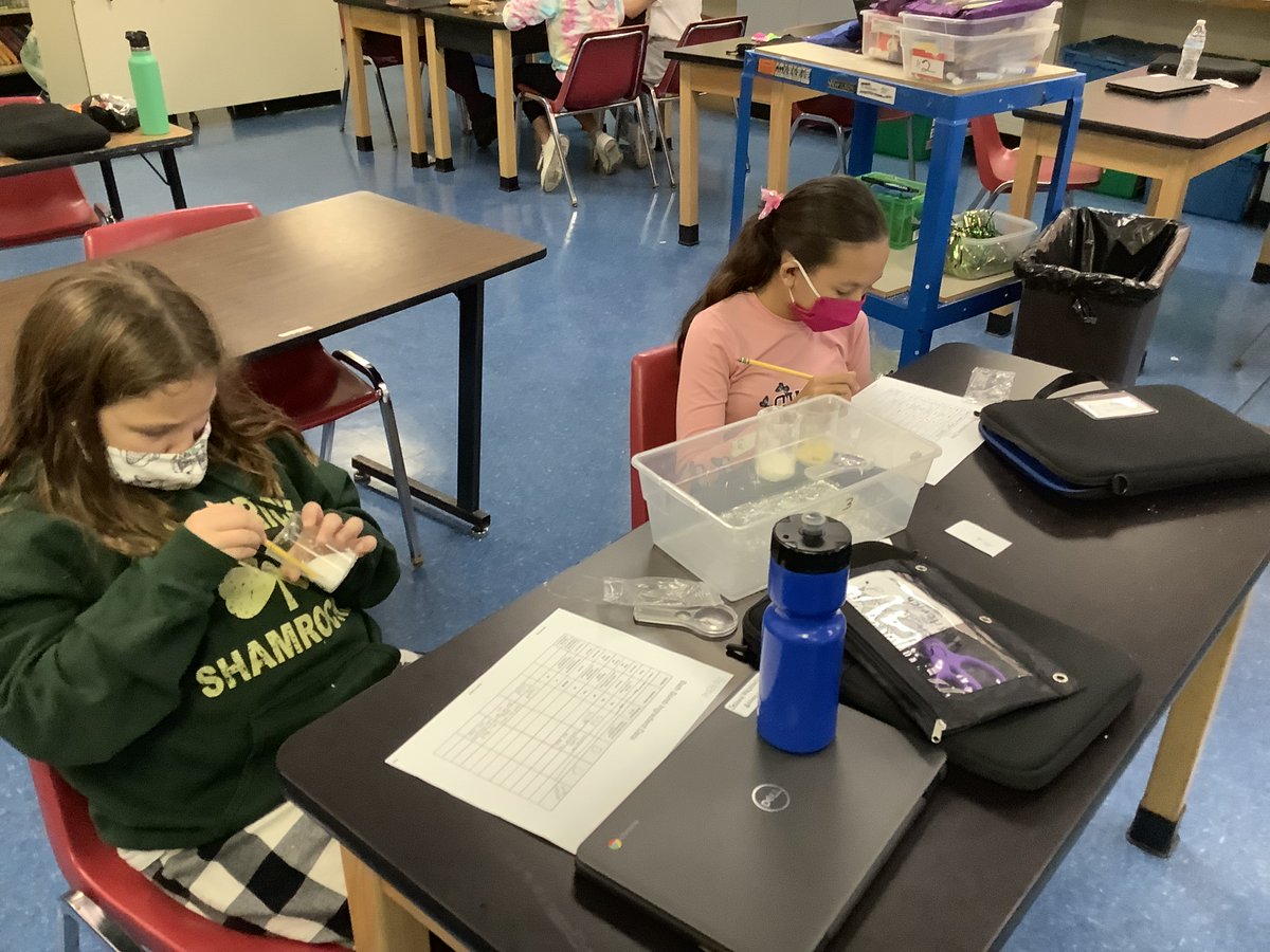 FPMS_D91's tweet photo. 6th Grade Scientists are hard at work on a baffling Bath Bomb Exploration: What creates the gas? #D91Learns #WeareFPD91 #FPD91proud #D91Connects #bathbombexploration https://t.co/0ch3836Zti