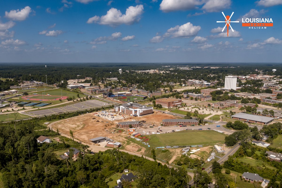 lahelicam's tweet photo. Louisiana Tech University - 8/21/21

#wearelatech #everloyalbe #ltu #latech #louisianatechuniversity #college #campus #construction #louisiana #drone #dronephotography #uas #uav #suas #faapart107 #licensed #insured #since2005 #techbulldogs https://t.co/XEICMEo2j5
