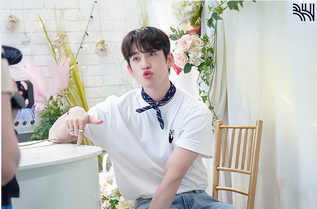 Happy Birthday Jinyoung 🎂❣️🥳
I wish you to be healthy and happy 
I wish u all the best 🥰

#AllRounderJinyoungDay
#그순간_녕데이를_축하하기로_마음먹었다
