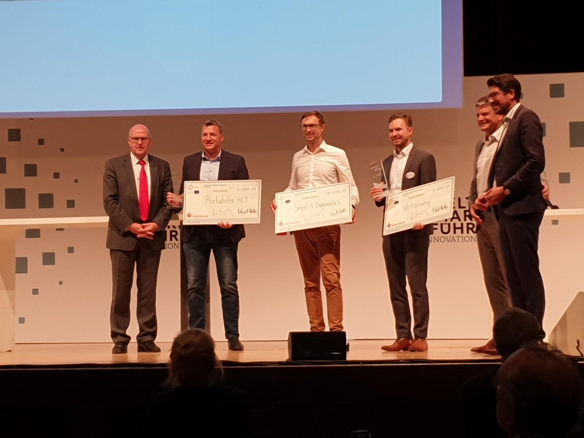 hihh_inno's tweet photo. 🎉 Congrats to #Smart4Diagnostics for winning the Innovator of Tomorrow Award during the #WMFInnovation in Erlangen!

Next to @ClinomicAI  and #PortabilesHCT they made it to the finals after pitching with the selected Top 15 Start-ups yesterday.

@EITHealth @UniFAU #Sparkasse https://t.co/dYMXoyiScT