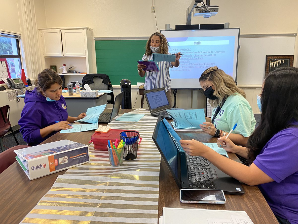 vanessacuarenta's tweet photo. Our 5th grade teachers and instructional coaches intentionally planning for upcoming TEKS by identifying student misconceptions and developing daily objectives! #MESGRIT 💜💛 @MorningsideFW https://t.co/DakY5CxEZi