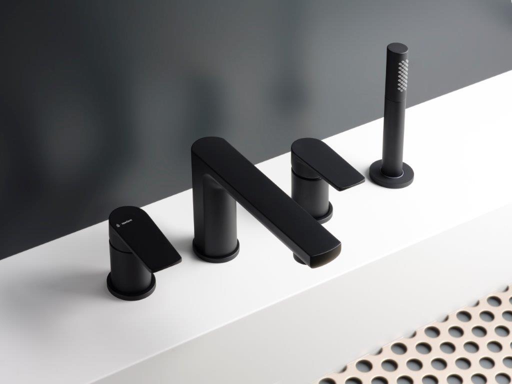 AlchemyAward's tweet photo. For a monochrome bathroom, this is Haka by @NewformOfficial ...
#blacktaps #whitetaps #tap #taps #monochromebathroom #bathroom #monochromedecor #bathroomtaps
#bathroomfinishes #italianstyle https://t.co/Y3Wrs2ZcqB