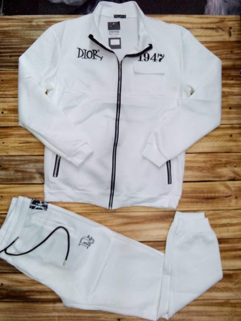 amablack8's tweet photo. Get your self classy truck suits https://t.co/SW0UaBr56r