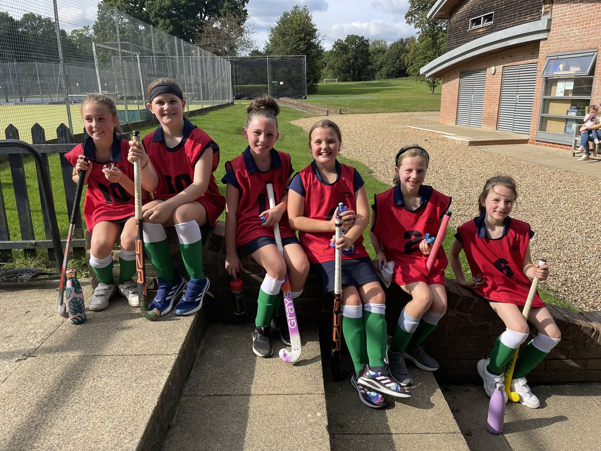 ThorngroveSport's tweet photo. First hockey match of the season against @CheamSchool @Cheam_sports - one home game and one away and everyone played brilliantly- well done ππ #SchoolMatches #MatchTea #PrepSchool #Hockey #PickYourPath @ThorngrovePrep https://t.co/SrVIDtLvVQ