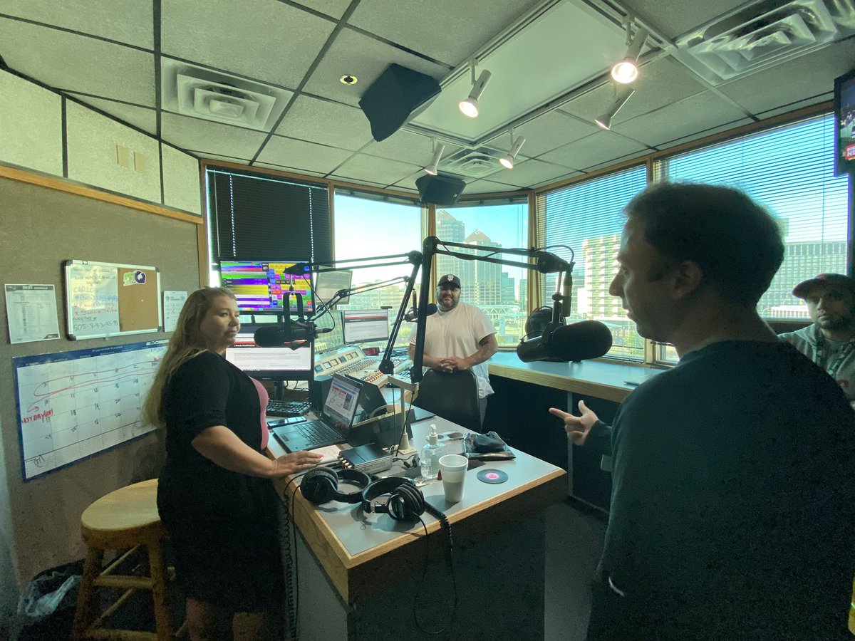 UNMLoboMBB's tweet image. Thanks to #CumulusMedia stations for hosting @LoboCoachPitino this morning. As you heard, the #SweetDeals go live at 9am so get your 🎟