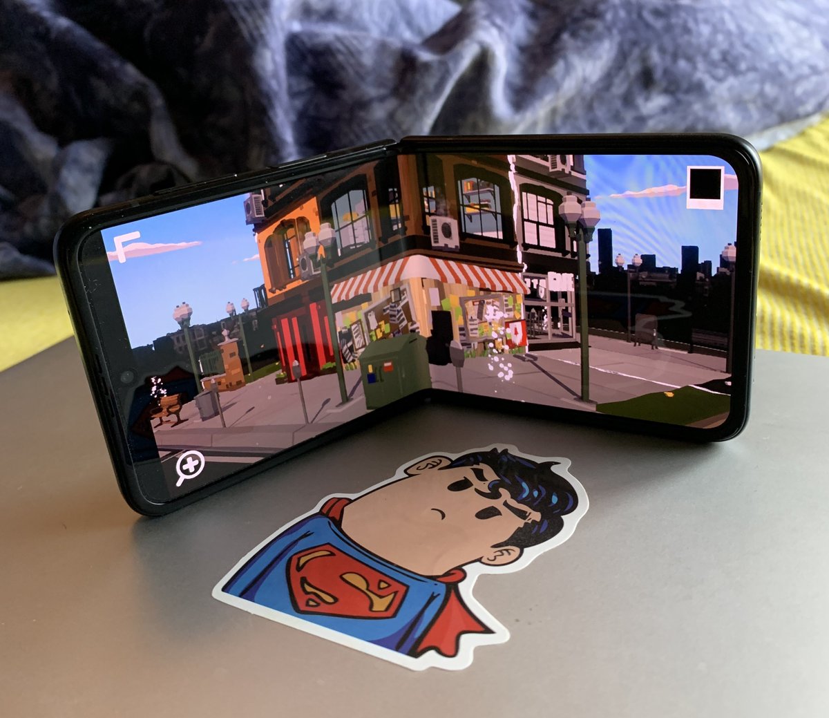 The coolest thing about putting LOVE - A Puzzle Box Filled with Stories on <a href="/GooglePlay/">Google Play</a>? We get to see our game on super nifty #Android devices like the #GalaxyZFlip3! 

Google Play --> play.google.com/store/apps/det…