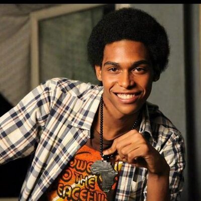 a1111ac011d0's tweet photo. #7393 @AfroDroids @djngoma and my amazing nephew, Franco Armenian actor @AlexAchdjian ♥️♥️♥️ 📺📺📺 https://t.co/fTA7iUVfYR