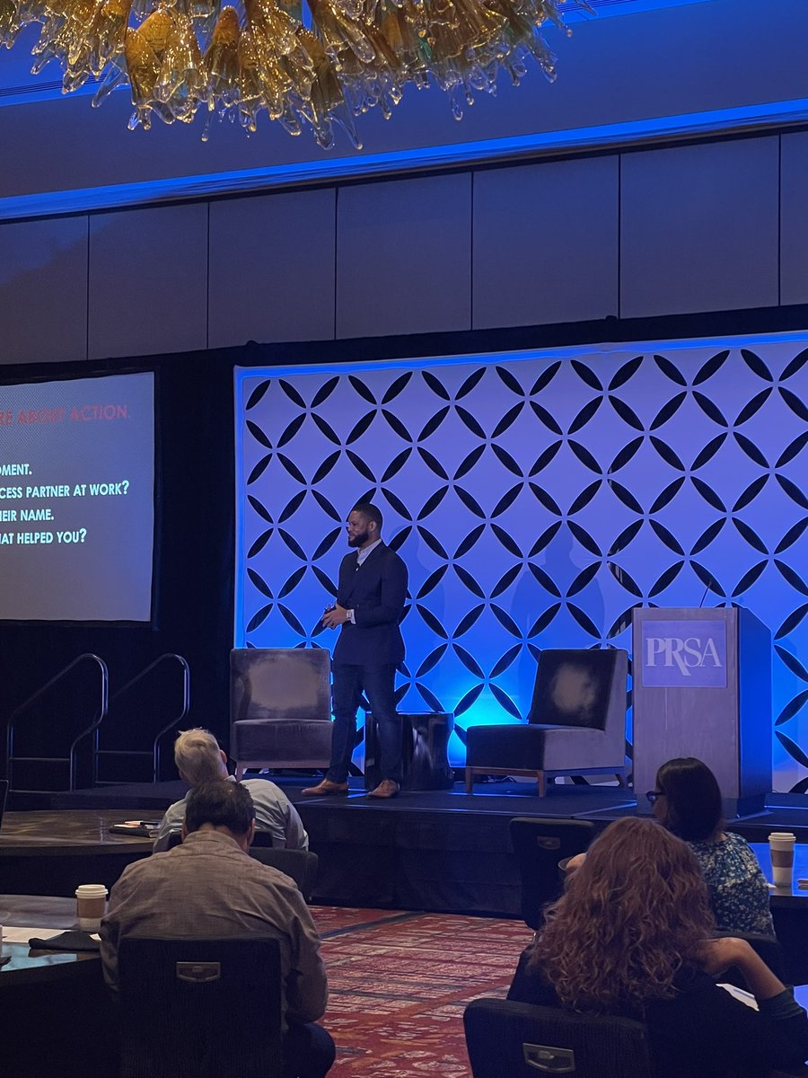 Andrew McCaskill, head of global #communications <a href="/LinkedIn/">LinkedIn</a>, helps us kick off day three of #CAPRSA21 discussing your authentic self. #CAPRSA #agencymanagement #leadership #authenticity