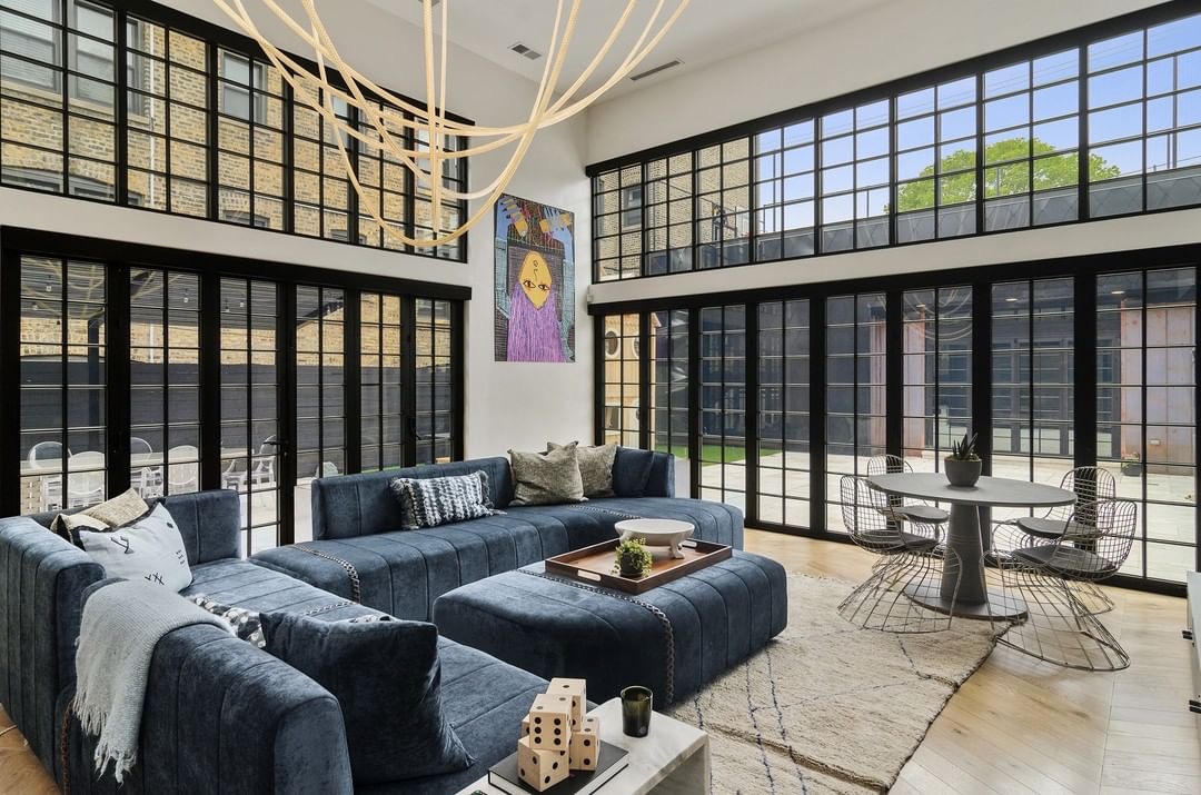 vdbcompass's tweet photo. Here is the @compass #spaceoftheweek! ✨⁣
This dream home was designed specifically for entertainment. Its lovingly restored facade, limestone patio lead to an impressive entertaining space, catering kitchen, and four-car garage.
Represented by Chicago Agent Mariah Dell https://t.co/0sHqooUpaX