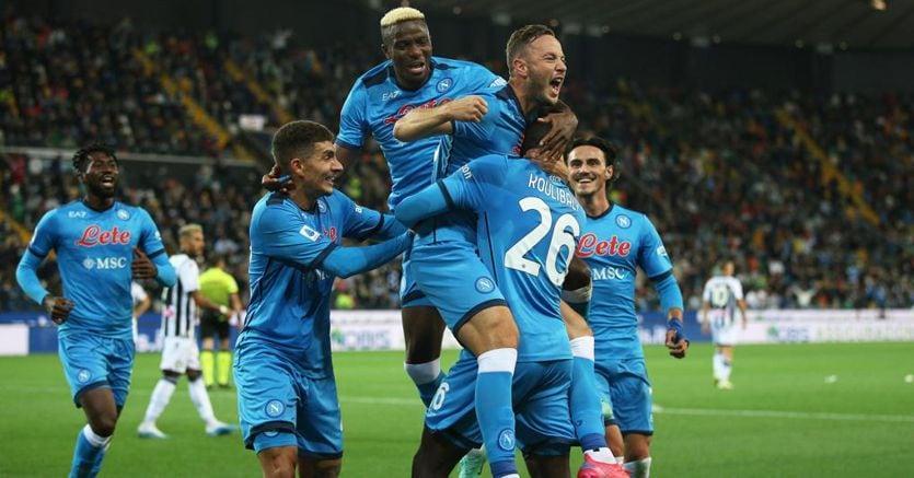 sole24ore's tweet photo. Boom delle criptovalute nel calcio: valutazione da 4,5 miliardi $ per Sorare https://t.co/iZfWpOHEuQ https://t.co/GzoNwLMQAK