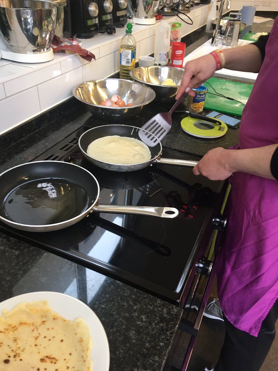 central_st's tweet photo. Every other Tuesday, we welcome the incredible team from @QSA Cook Up project to make the most of cooking facilities to cook up a feast! 🍳🍳🍳

Last week the team made delicious Eritrean dishes.

Click here to find out more about the project>> https://t.co/yPXVeXpI2j https://t.co/vHWFzWU4Ix