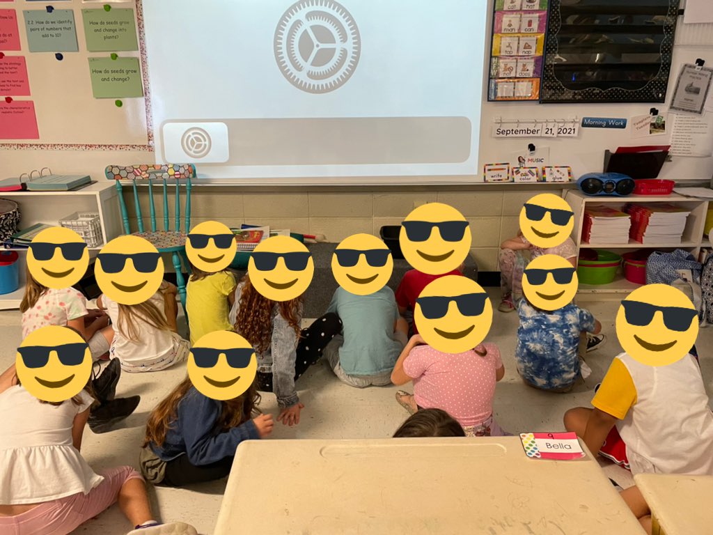 KMcCray85's tweet image. What timing! I checked in on 1st grade Ss @WASDPA_FV just in time to incorporate #ThisIsSchool from @googleearth so our Ss could compare and contrast different settings! #EdTech #StudentExplorers @wasdpa