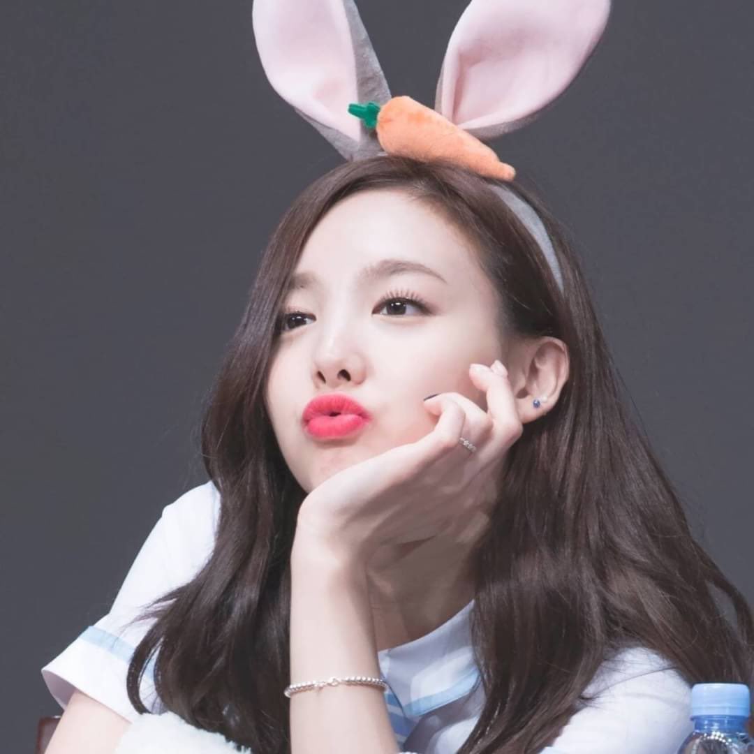 TWICE1674NAYEON tweet picture