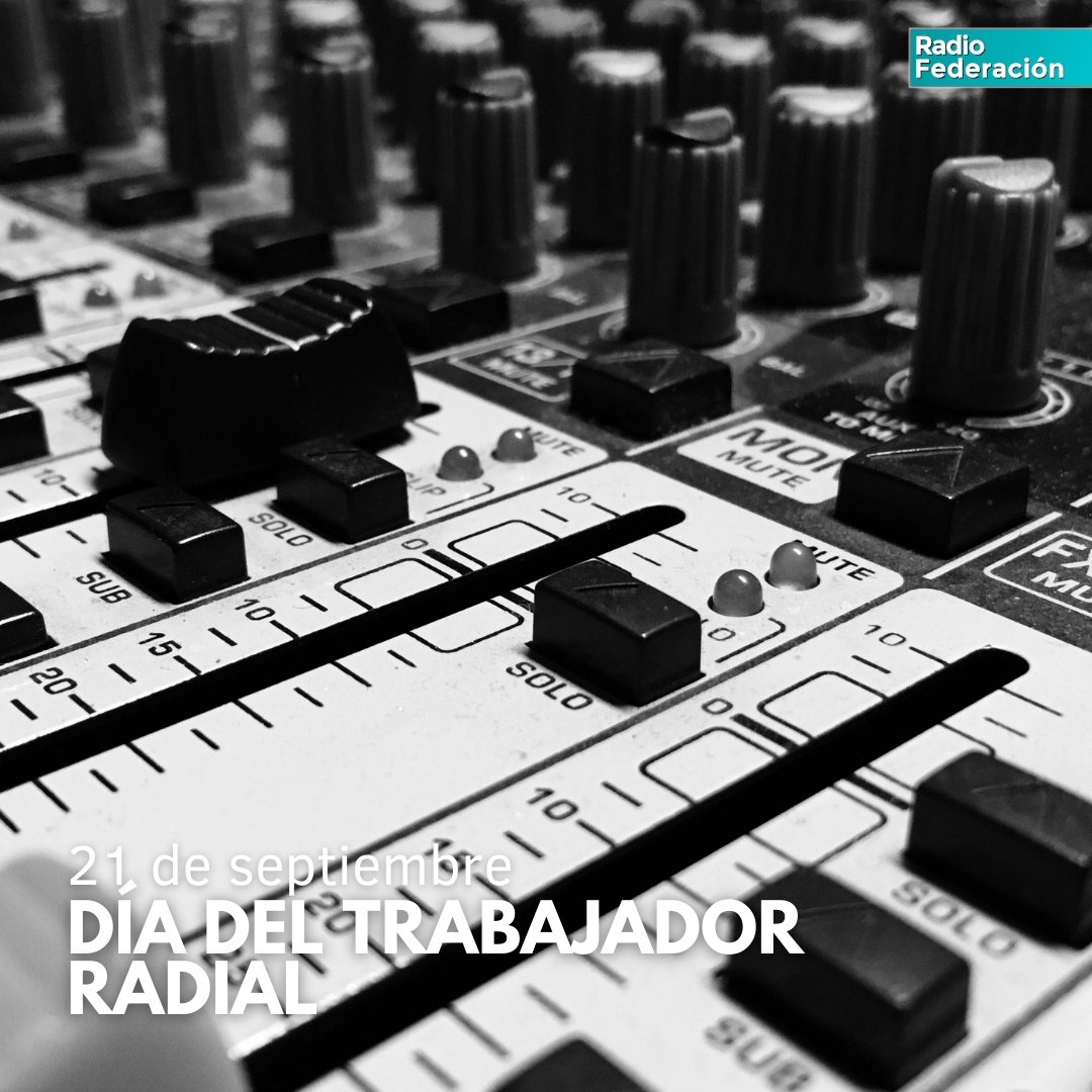 Echamos mucho de menos hacer radio por las circunstancias actuales, pero nuestra pasión por la radio sigue intacta. Felicidades a las y los trabajadores radiales que ponen su voz para exponer la verdad. #diadeltrabajadorradial