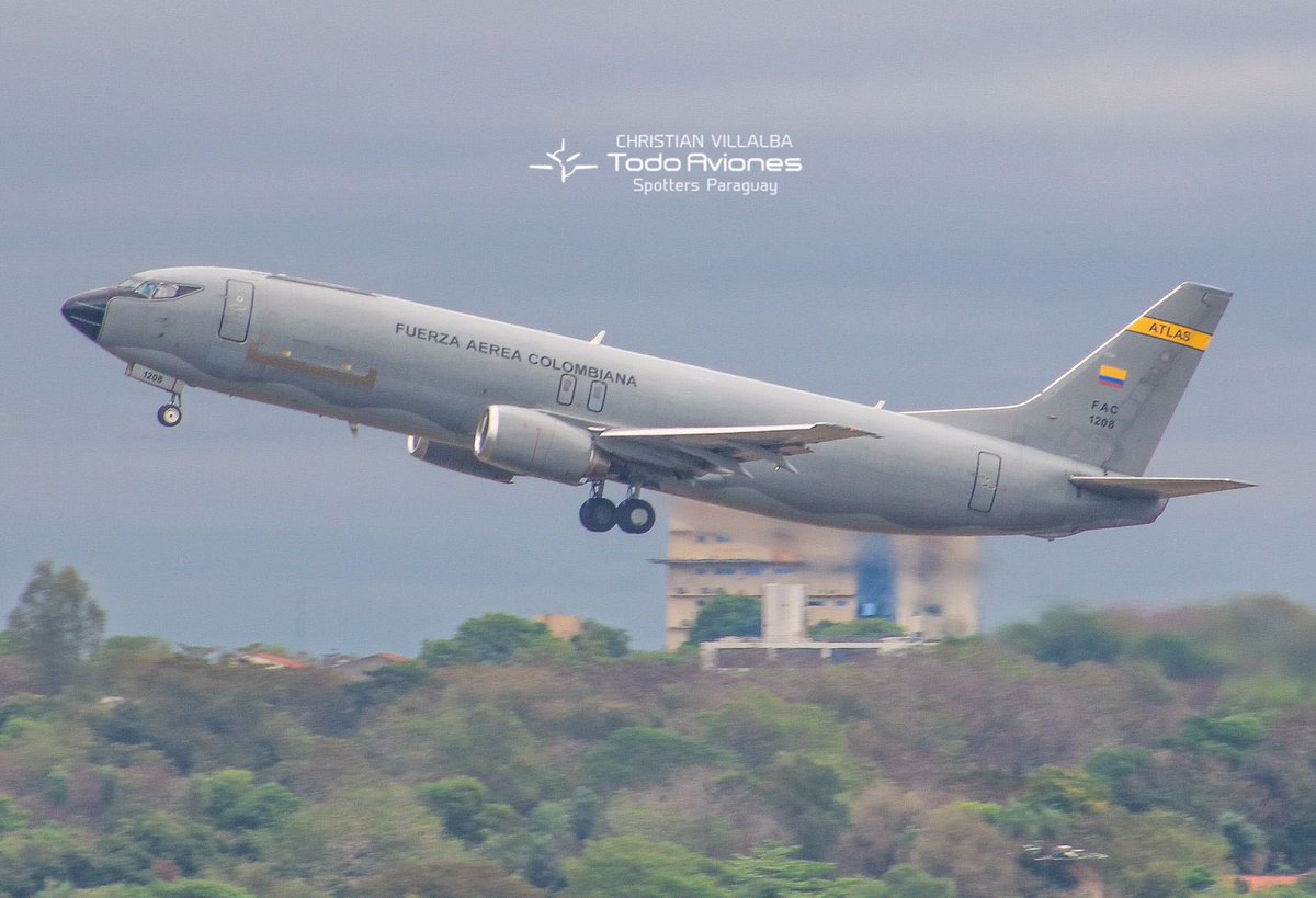 AvionesTodo's tweet photo. @FuerzaAereaCol acaba de despegar de Paraguay @dinacpy con @Boeing 737-400 hace minutos.  @Spotters_Chile @ArgSpotters @TorreElDorado @aviacionline @Desde_El_Patio  @ABCDigital @Transponder1200 @ColombiaPilotos @AeroCivilCol @aviacion_col @spotterscol @ParaguaySpotter https://t.co/TITQSQLXNF