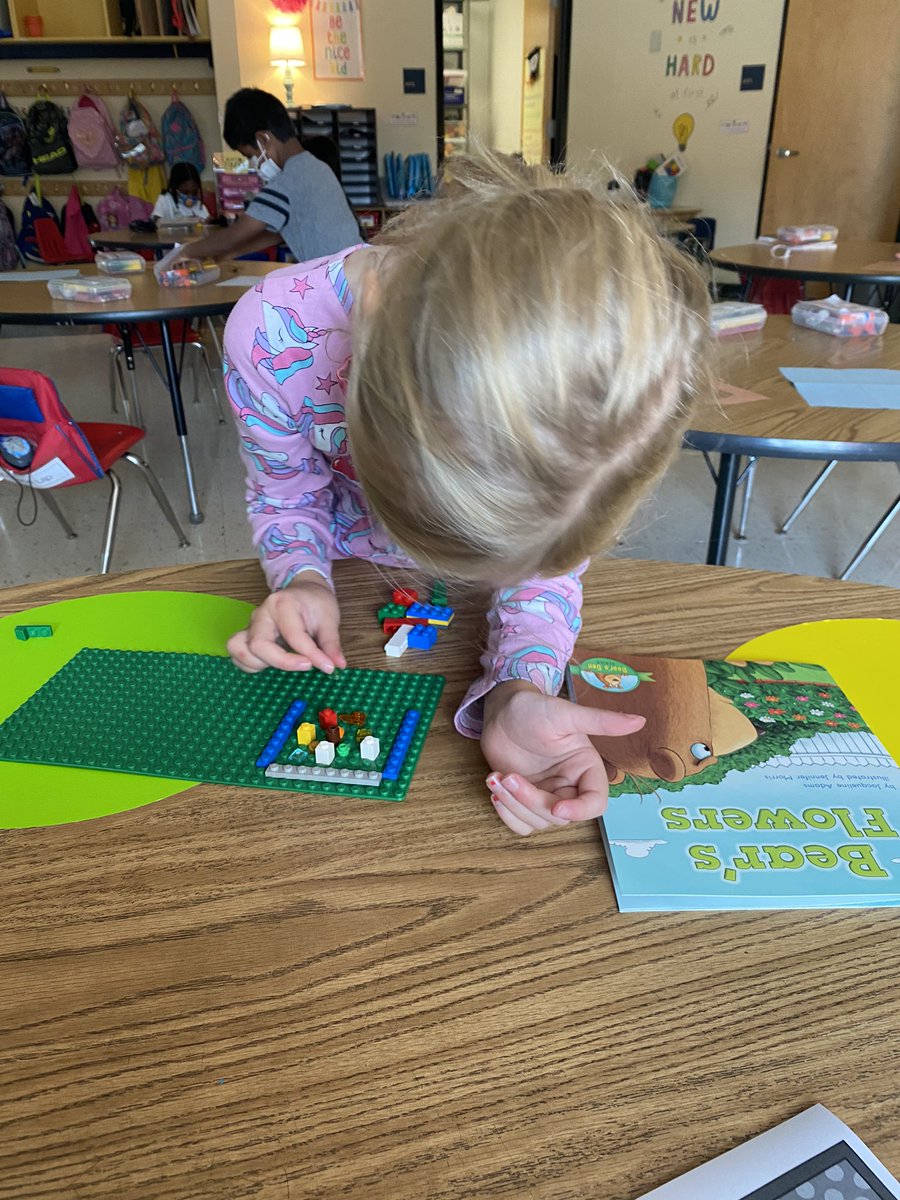 fintasticfirst1's tweet photo. Using legos to build the setting of our story in guided reading groups @ShakeragShark https://t.co/leCDf73xb4