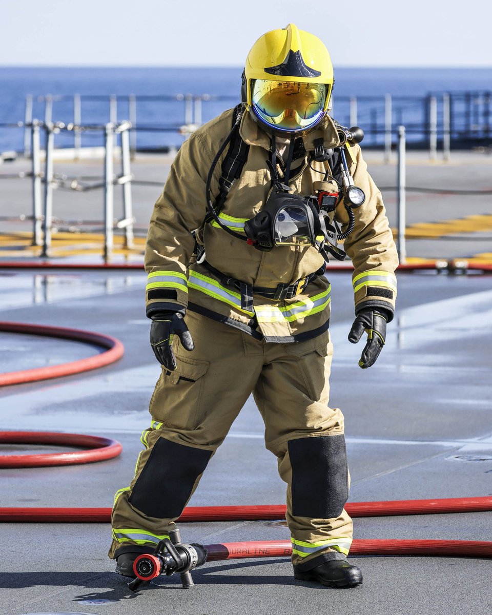 HMSPWLS's tweet photo. Just a few more shots from our @FOST final exercise of Carrier Sea Training. 🔥🚿🧯
Making sure that we are ready for operations anywhere. 🌊🚢🛩🌍
#PWLSatSea #CarrierStrike #WeAreNATO https://t.co/joUDEZe94L