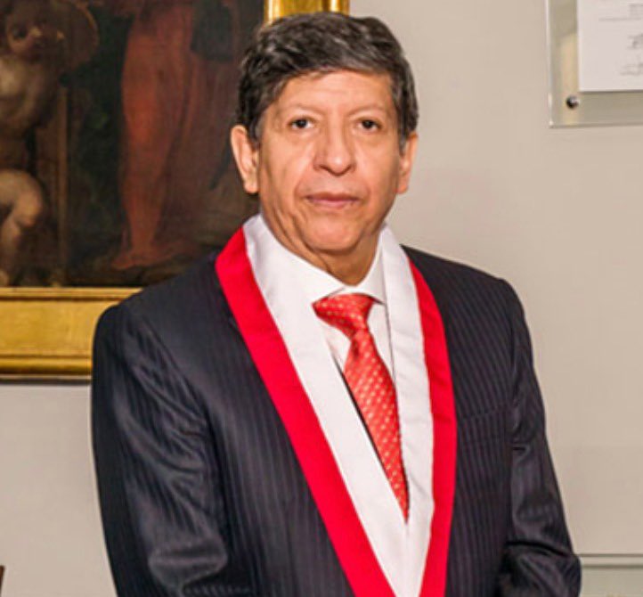 Keiko Fujimori Twitterissä: "El Perú ha perdido un gran magistrado. Carlos Ramos Nuñez fue siempre un garante firme del respeto a la Constitución con un profundo conocimiento de nuestra historia jurídica. Mis