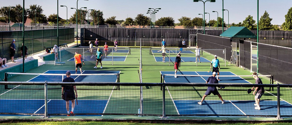 PickleBallPy's tweet photo. Se han realizado torneos en varios países con un rotundo éxito, razón por la cual mucha gente se va interesando cada día más y más!!! https://t.co/1FaQJelkuH