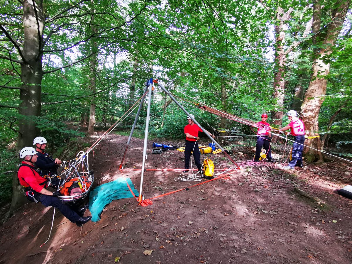 Rope Rescue today for @LFRS_USAR, raising a casualty up a slope with two attendees, the #ArizonaVortex makes the the edge transition workable. @LancashireFRS @SM_LFRS_USAR