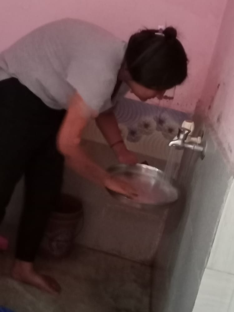 DevPrakashChan4's tweet photo. @SonuSood
 
@SoodFoundation
 
#UmeedBySonuSood 
My father expired 8yrs ago. we are doing household for others to earn. Our financial condition is very bad. My sister and I are unable to pay civil service coaching fee.
Contact7470734610
@abhishek_2222
 
@ManavJ7
 
@DhirendraSing20 https://t.co/bn1BoYVVV8