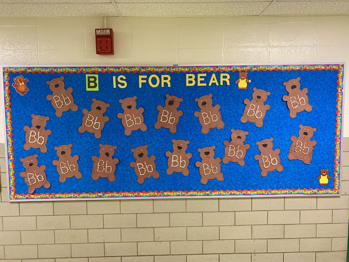EileenCutler2's tweet photo. Kindergarten is bear-y fantastic! #TwitterTuesday! https://t.co/wtGdwTA7lA