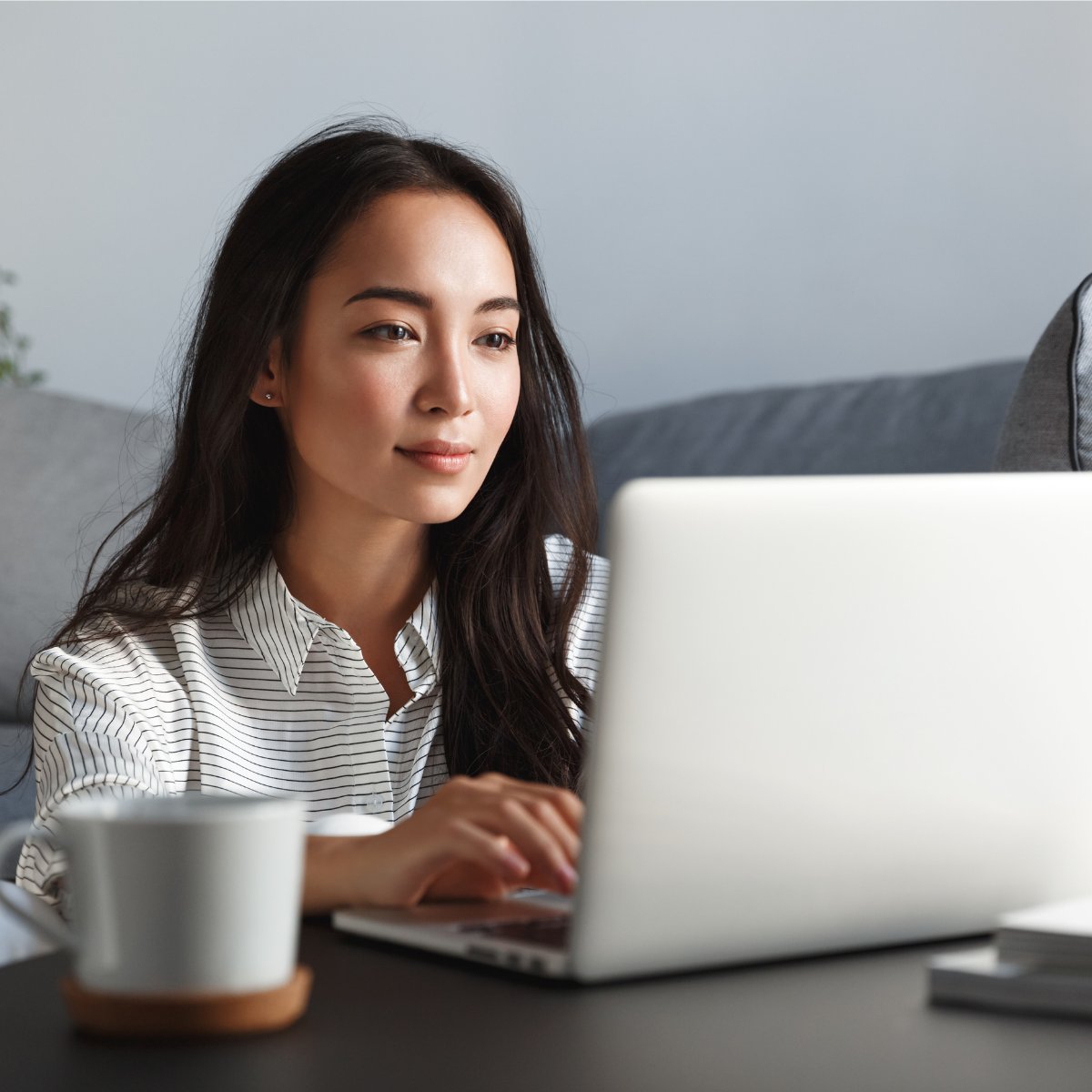 Catch phone-shy clients + engage with every website visitor—our agents ensure prospects don’t leave without talking to you first. Learn more: ow.ly/9MaR50FXt6w #ChatService #LiveChat #LawFirms