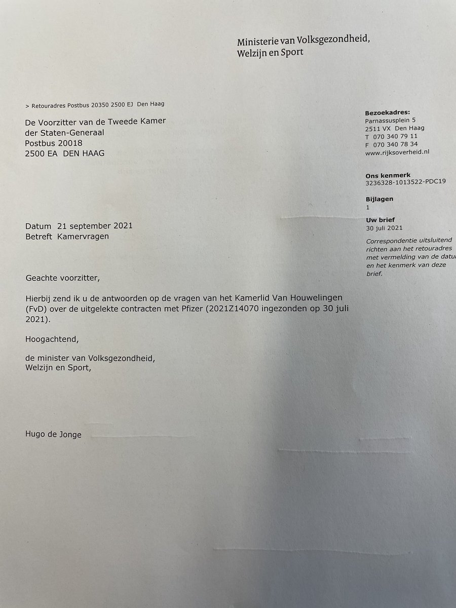 PvanHouwelingen's tweet image. ONGELOFELIJK! Zojuist onze “antwoorden” ontvangen op de 33 vragen die we hebben gesteld over de gelekte Pfizer contracten. Vrijwel GEEN ENKELE vraag is beantwoord! Minister WEIGERT inhoudelijk te reageren, doet beroep op “geheimhouding” of zegt “ik kan geen antwoord geven” (1/2).