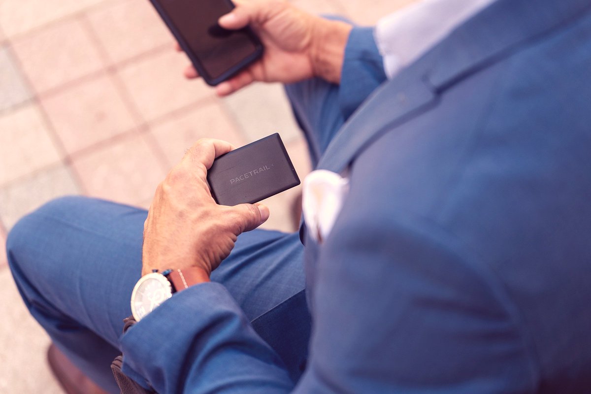 hyperstarter's tweet photo. PaceTrail Global Card - The world’s thinnest location tracker which doubles as a digital #businesscard and comes with a host of other features https://t.co/eFEIkeCecT If you lose either, you can track from your phone. One recharge will last 3 months. #trackergps #gpstracker https://t.co/0cDOeoUTLR
