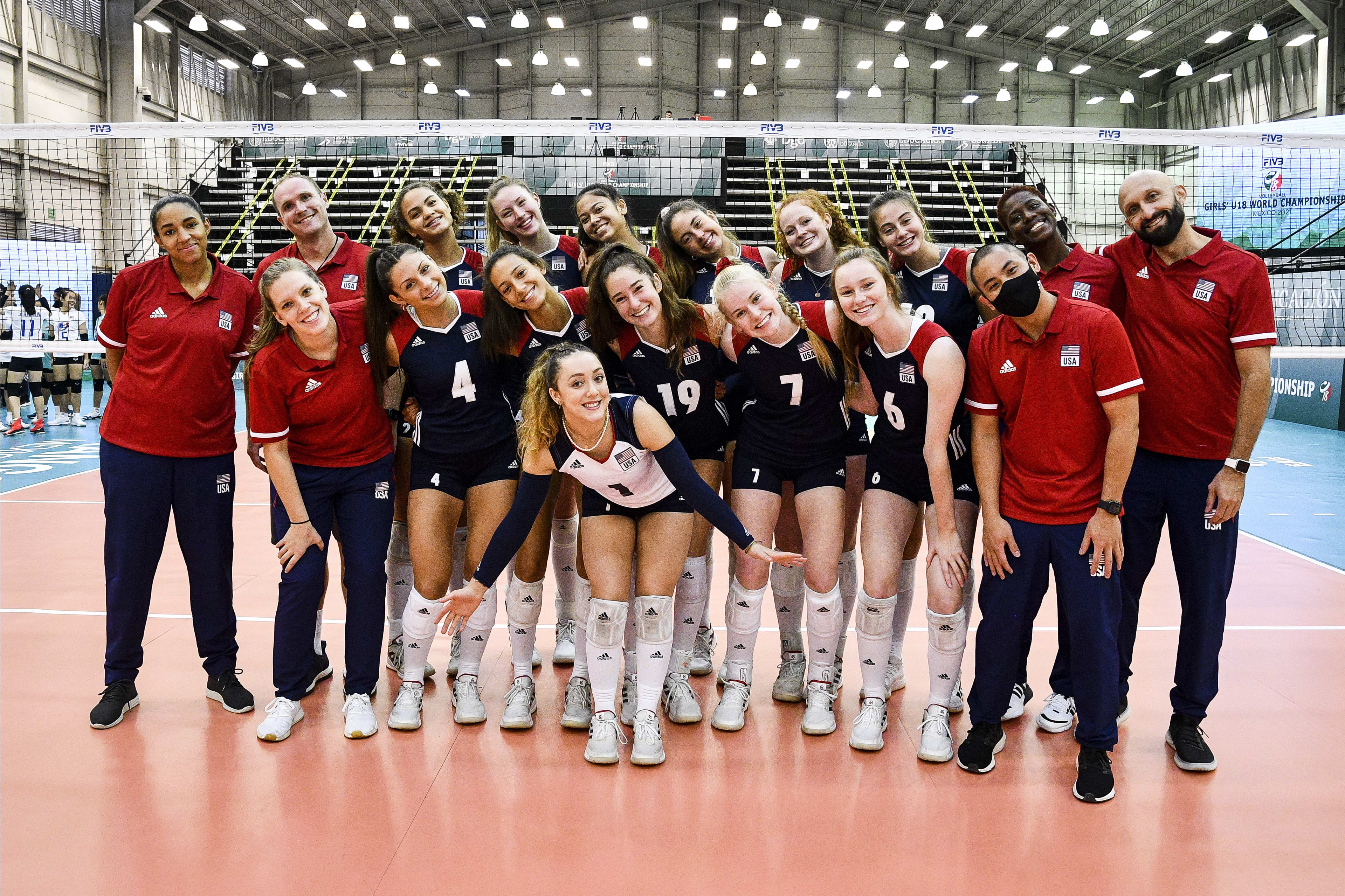 Usa Volleyball The U S Girls U18 Team Wins The First Set Vs Thailand 25 18 At The Fivb World Championship Maggie Mendelson Leads U S With 6 Points Mckenna Wucherer