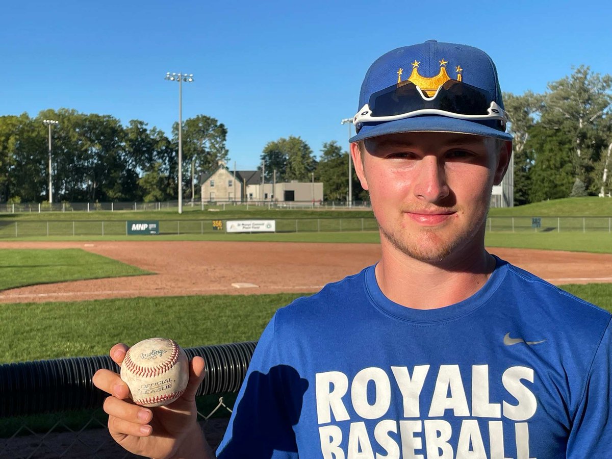 OntarioRoyals's tweet image. ICYMI: @AlexGaudet22 went big fly over the weekend. The #uncommitted2022 continues to add strength and pop to his game. #RepTheCrown 👑⚾️