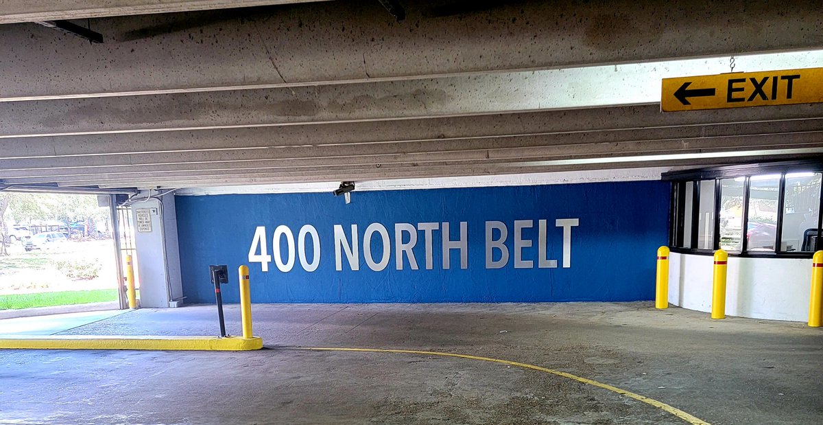 SignsTasman's tweet image. It's Transformation Tuesday!!  Do you have signs that are old, need a new look?  Hartman at  400 N North Belt needed a few make overs.  We were happy to help.  Check out these before and after shots...Hartman Income Reit

#TASMANSigns #TransformationTuesday #refurbish  #branding
