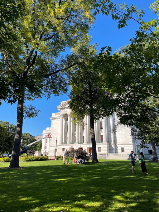 Wisconsin was a dream ☁️✨🌞🌸🪐 https://t.co/gVMd1Vnh9X