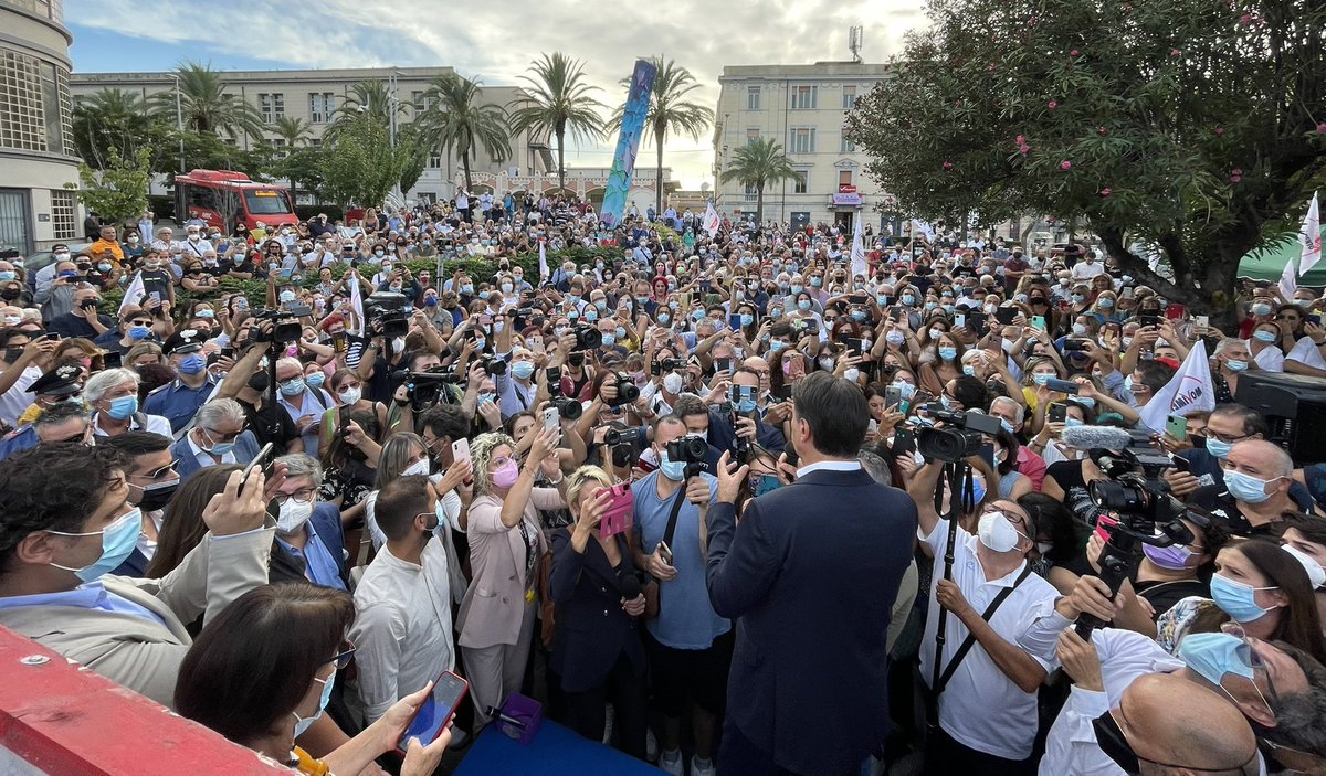 Giuseppe Conte tweet media