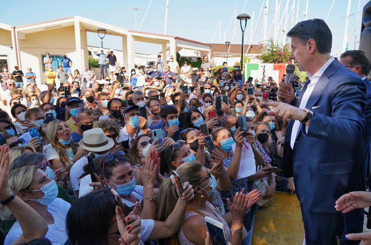 Un enorme desiderio di partecipazione e un grande entusiasmo anche qui in #Calabria. 
Grazie Rossano, Cirò Marina, Crotone, Catanzaro. Ci vediamo fra poco a Cosenza!