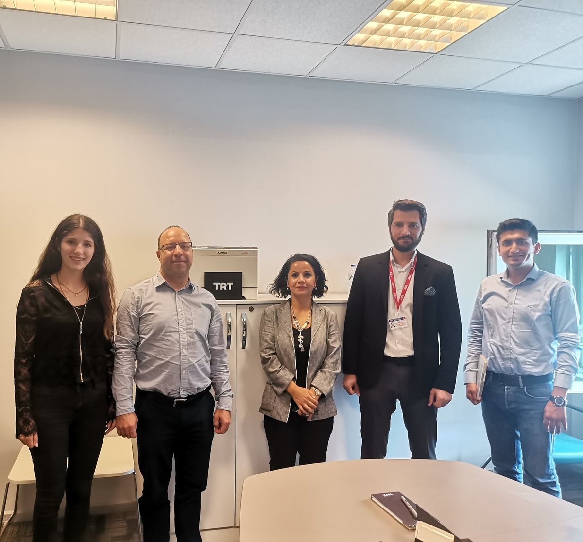 Kurumsal görüşmelerimiz tüm hızıyla sürüyor. Bugün ülkemizin yayıncılık alanında değerli çalışmalar üreten <a href="/trt/">TRT</a> şirketinin  İnsan Kaynakları Kıdemli Uzmanı Ersan Bey ile verimli bir görüşme gerçekleştirdik. Harika kariyer fırsatları için takibe devam 👌
#igukariyer #kariyer #trt